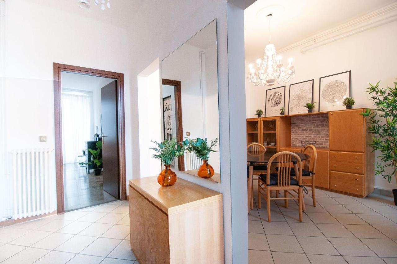 Academy Industrial Chic Apartment Бергамо Екстериор снимка