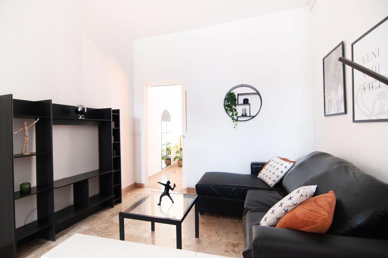 Academy Industrial Chic Apartment Бергамо Екстериор снимка
